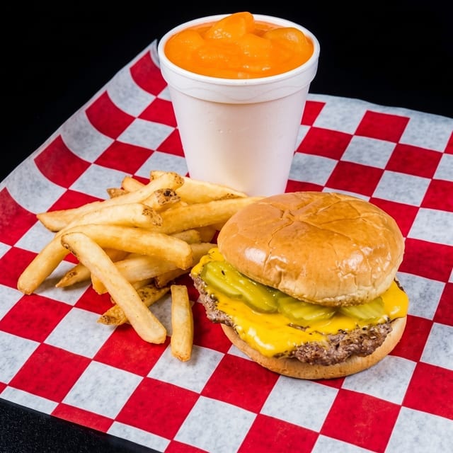 Kiddos Cheeseburger Combo.