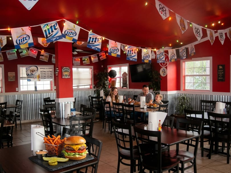 The Burger Barn Manvel interior dining